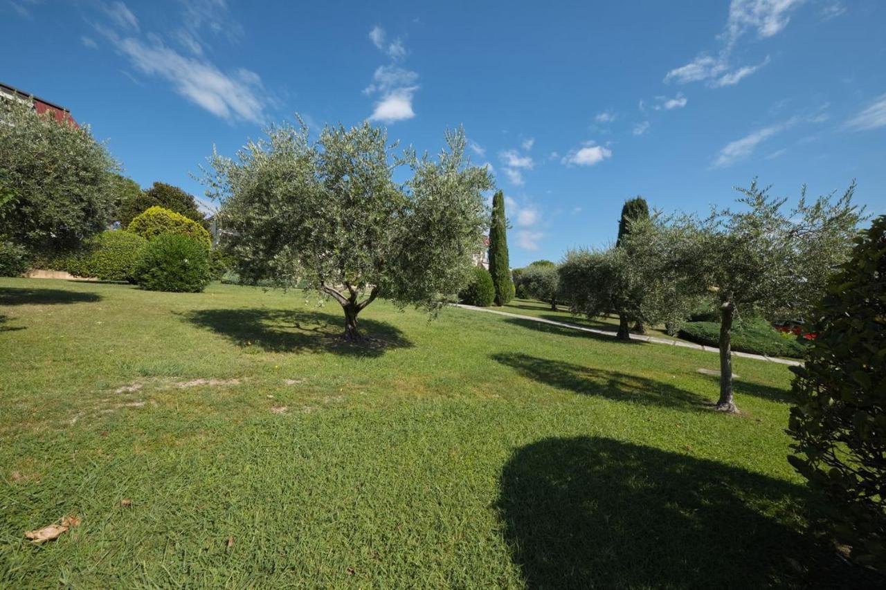 Appartamento Floriana 代森扎诺-德尔加达 外观 照片